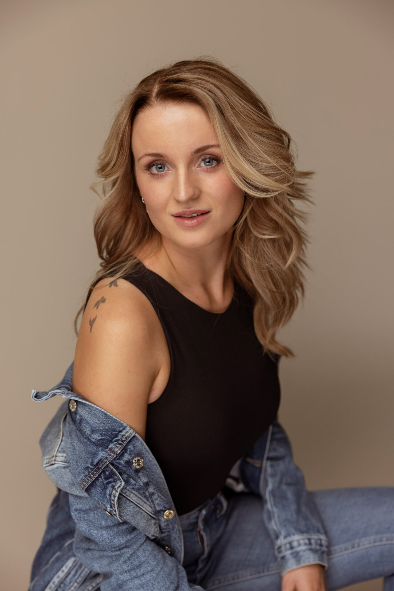 castingfotografie vrouw in jeans